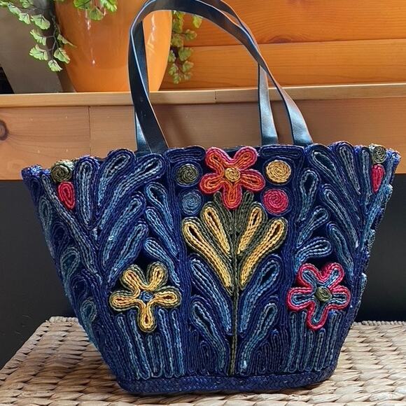 Vintage Handbags - Floral Straw Bag